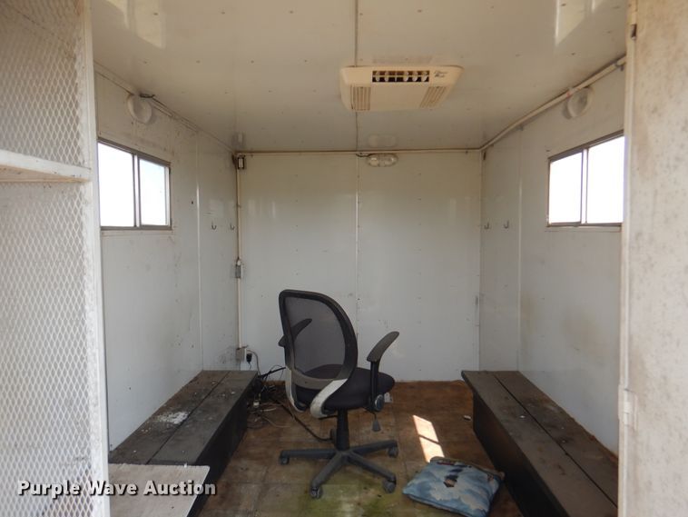 image for item DK8212 Enclosed cargo trailer