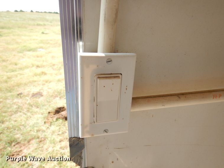 image for item DK8212 Enclosed cargo trailer