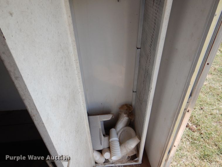 image for item DK8212 Enclosed cargo trailer