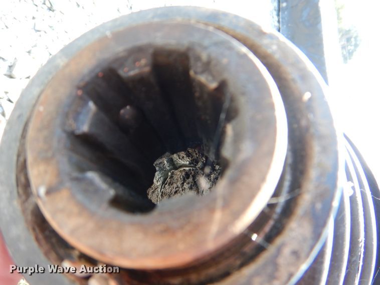 image for item DL0593 KMC 4760  disc mower