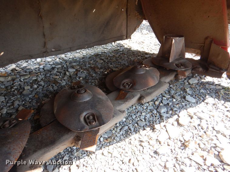 image for item DL0593 KMC 4760  disc mower