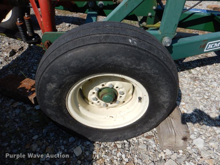 image for item DL0593 KMC 4760  disc mower