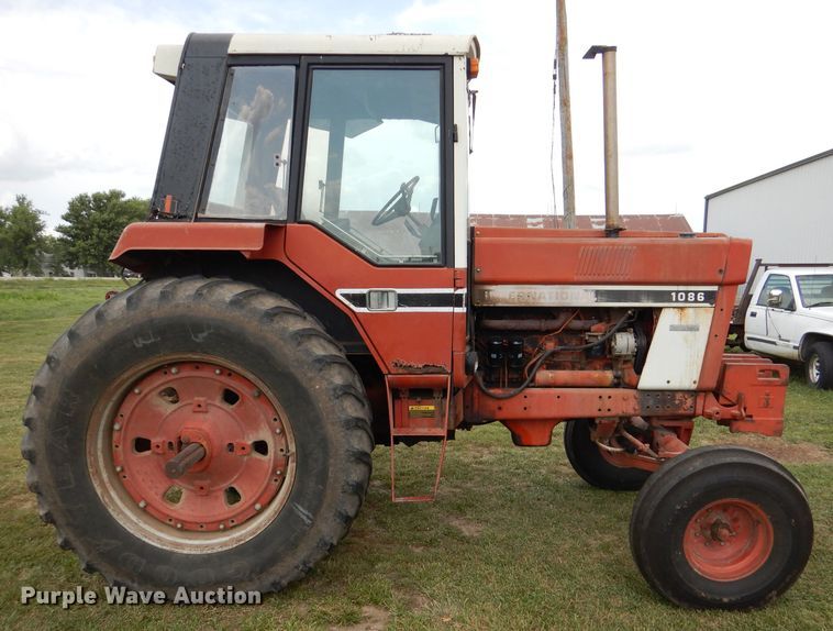 image for item DL3103 1977 International 1086  tractor