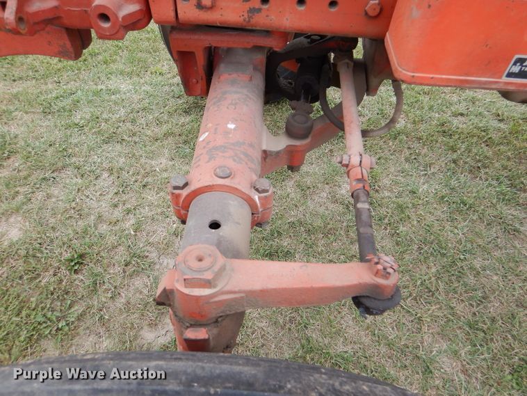 image for item DL3103 1977 International 1086  tractor