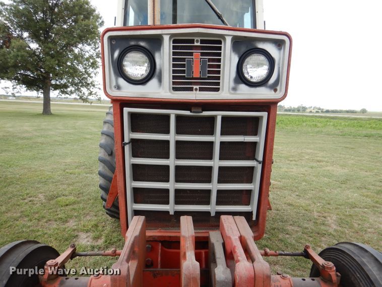 image for item DL3103 1977 International 1086  tractor