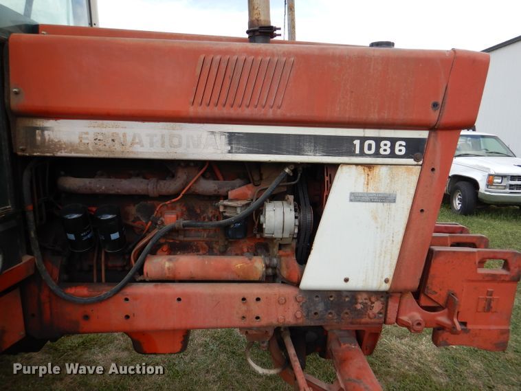 image for item DL3103 1977 International 1086  tractor