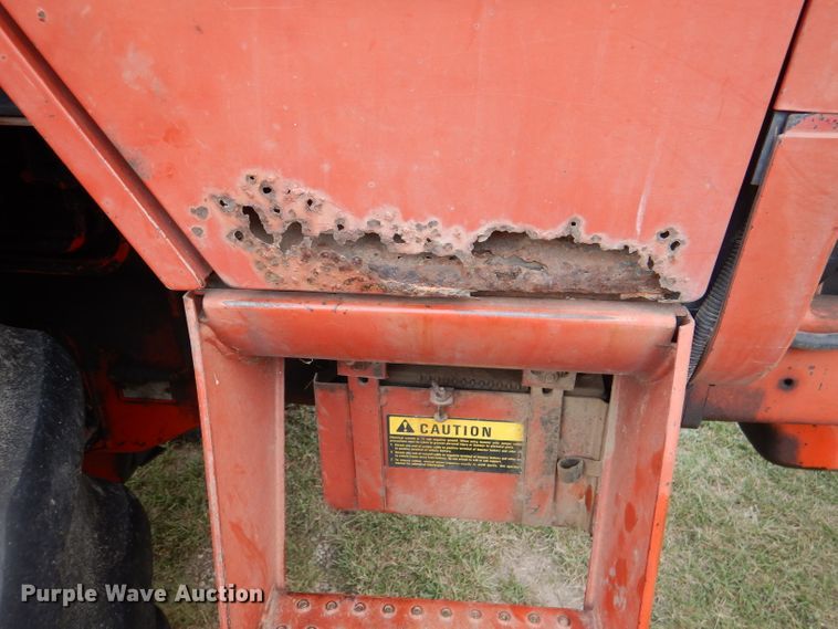 image for item DL3103 1977 International 1086  tractor