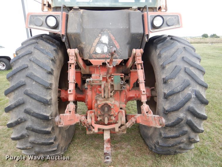 image for item DL3103 1977 International 1086  tractor