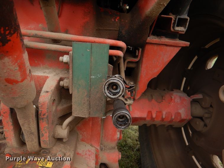 image for item DL3103 1977 International 1086  tractor