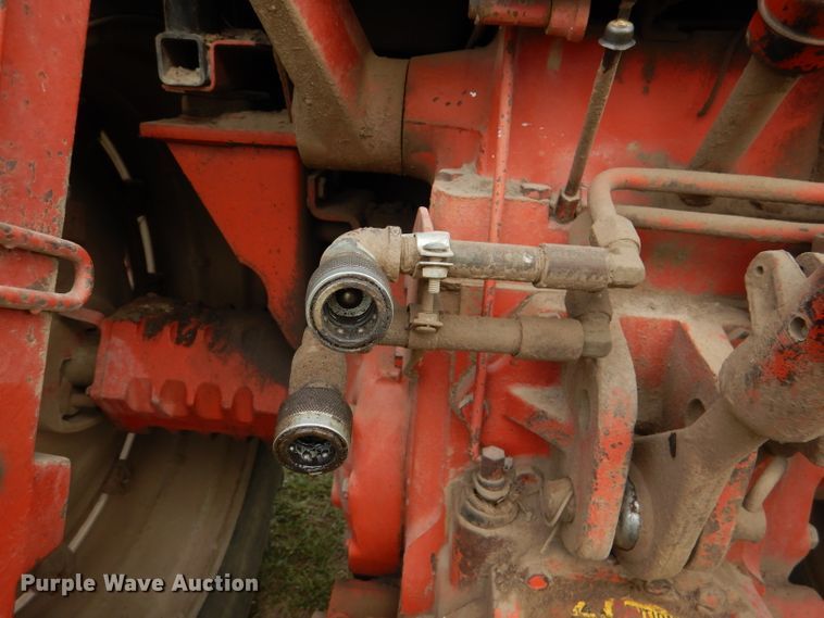 image for item DL3103 1977 International 1086  tractor