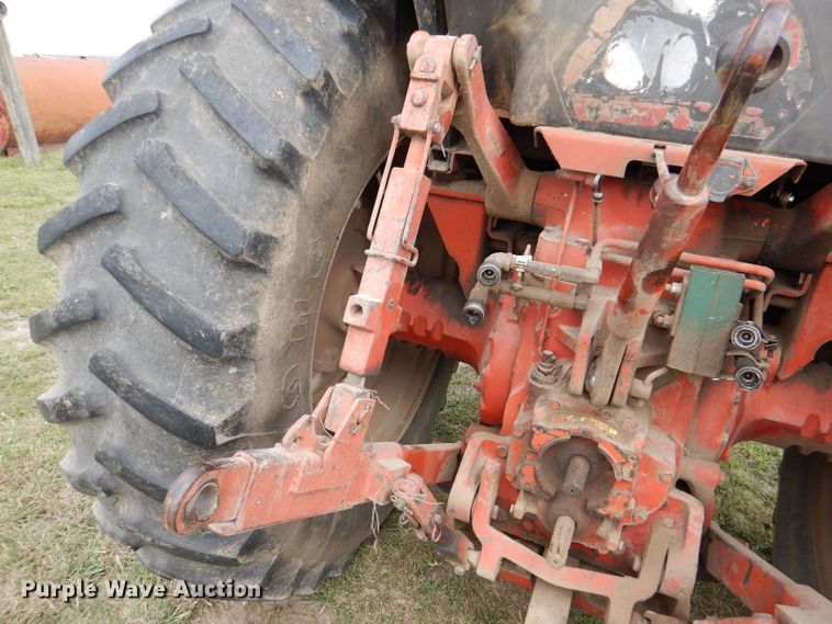 image for item DL3103 1977 International 1086  tractor
