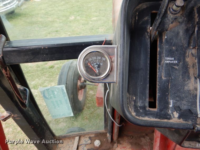 image for item DL3103 1977 International 1086  tractor