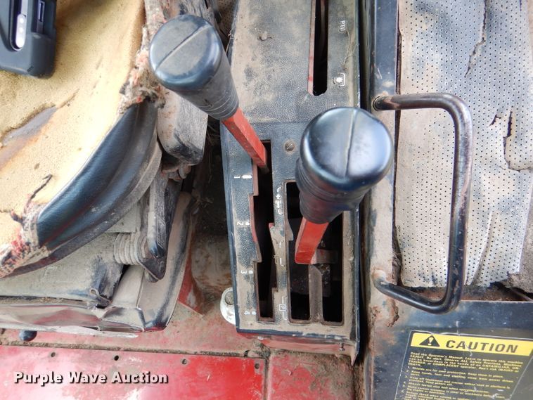 image for item DL3103 1977 International 1086  tractor