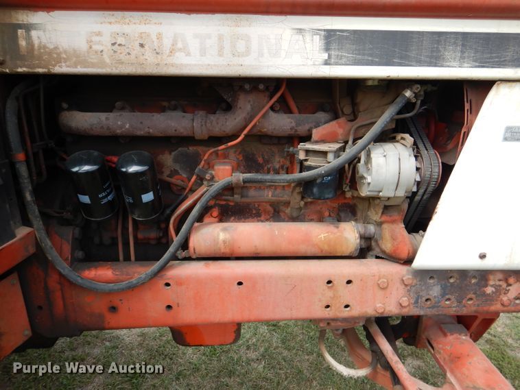 image for item DL3103 1977 International 1086  tractor