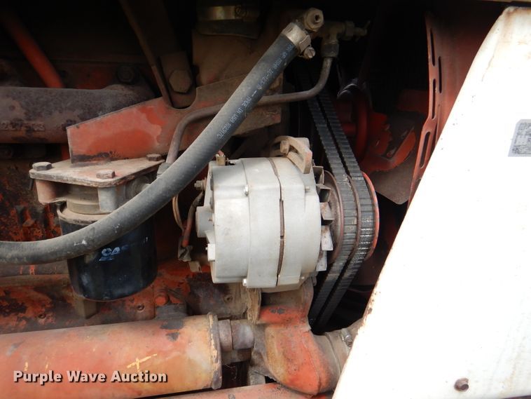 image for item DL3103 1977 International 1086  tractor