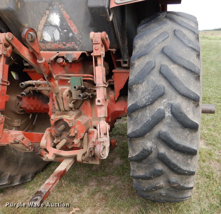 image for item DL3103 1977 International 1086  tractor