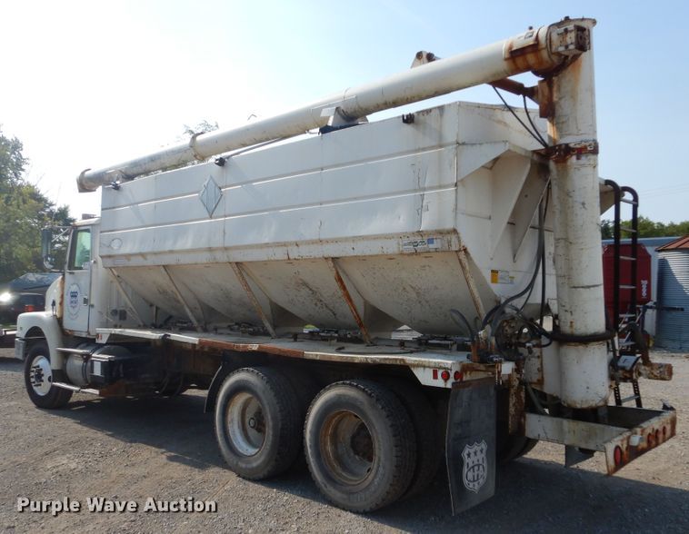 image for item DL6304 1995 White GMC WG  feed delivery truck