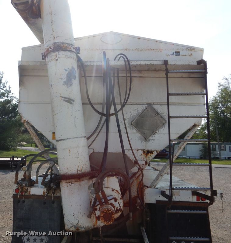 image for item DL6304 1995 White GMC WG  feed delivery truck