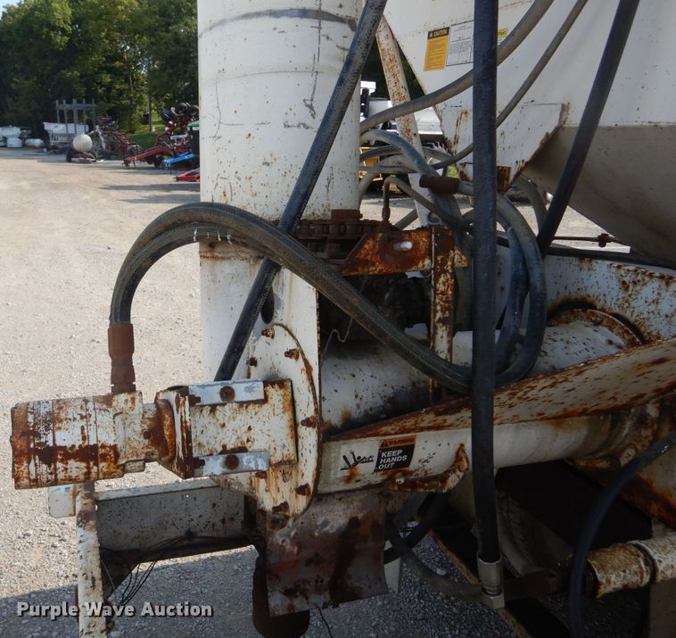 image for item DL6304 1995 White GMC WG  feed delivery truck