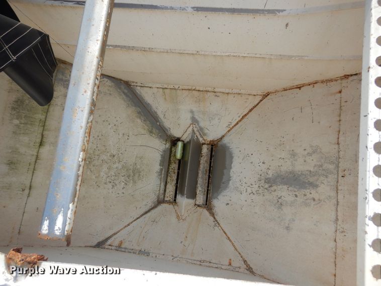 image for item DL6304 1995 White GMC WG  feed delivery truck