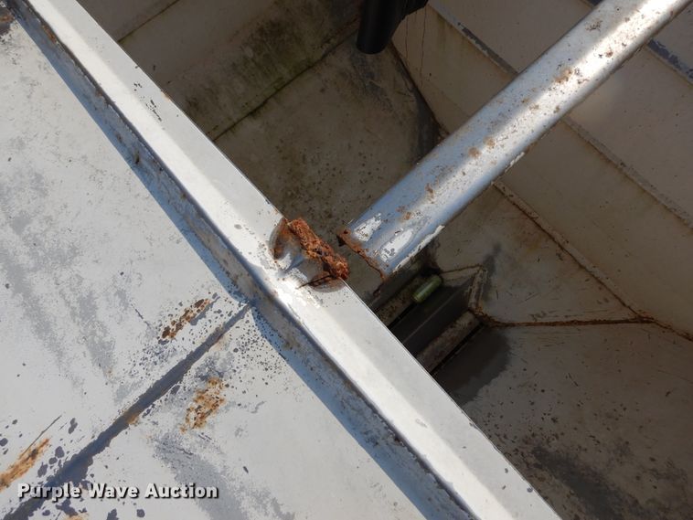 image for item DL6304 1995 White GMC WG  feed delivery truck