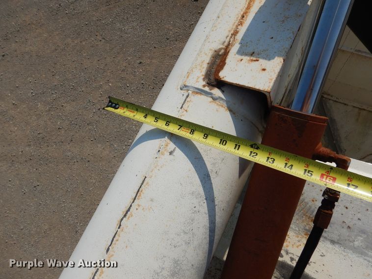 image for item DL6304 1995 White GMC WG  feed delivery truck