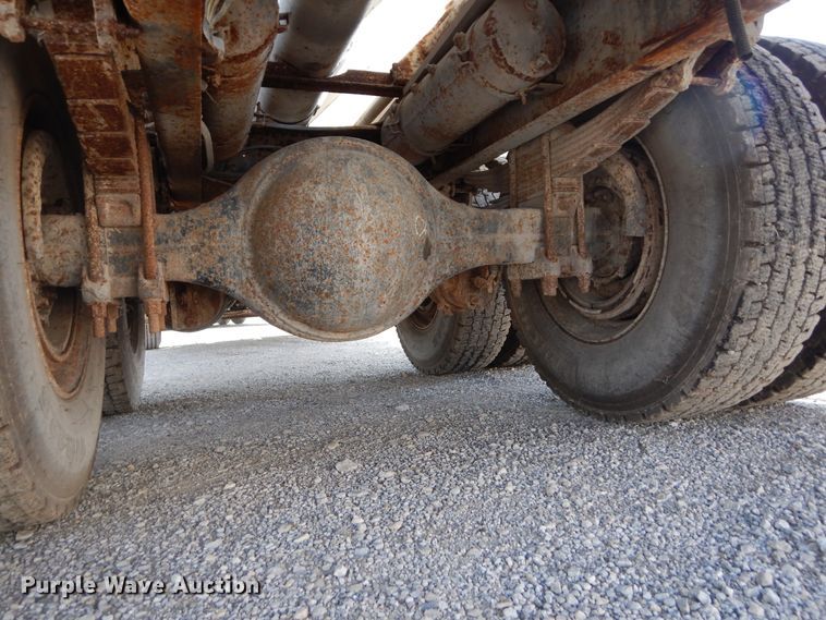 image for item DL6304 1995 White GMC WG  feed delivery truck