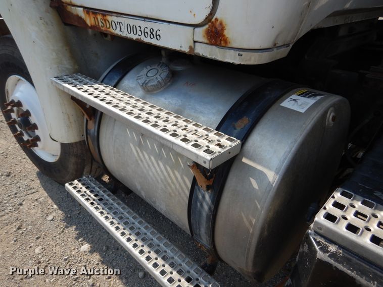 image for item DL6304 1995 White GMC WG  feed delivery truck