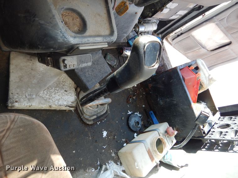 image for item DL6304 1995 White GMC WG  feed delivery truck