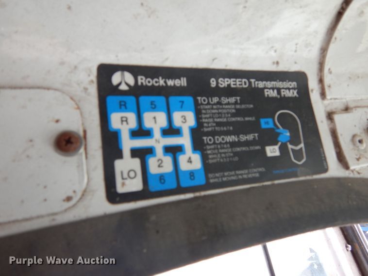 image for item DL6304 1995 White GMC WG  feed delivery truck