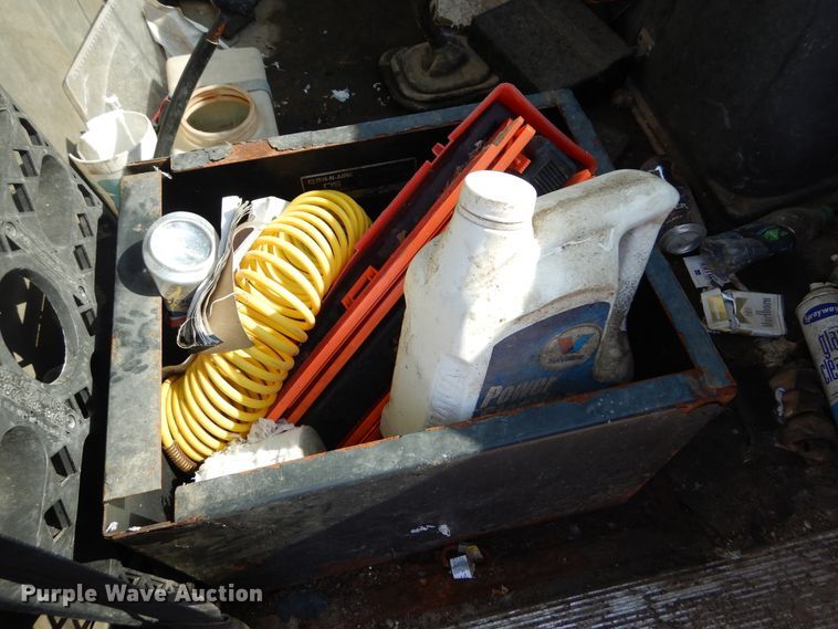 image for item DL6304 1995 White GMC WG  feed delivery truck