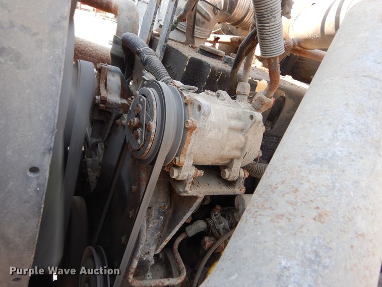 image for item DL6304 1995 White GMC WG  feed delivery truck