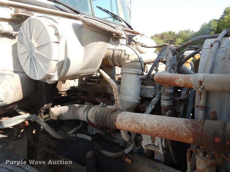 image for item DL6304 1995 White GMC WG  feed delivery truck