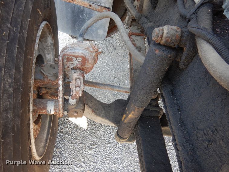 image for item DL6304 1995 White GMC WG  feed delivery truck