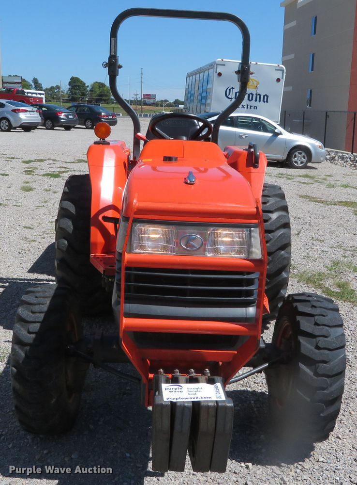 image for item DN5981 Kubota L3400HST  MFWD tractor