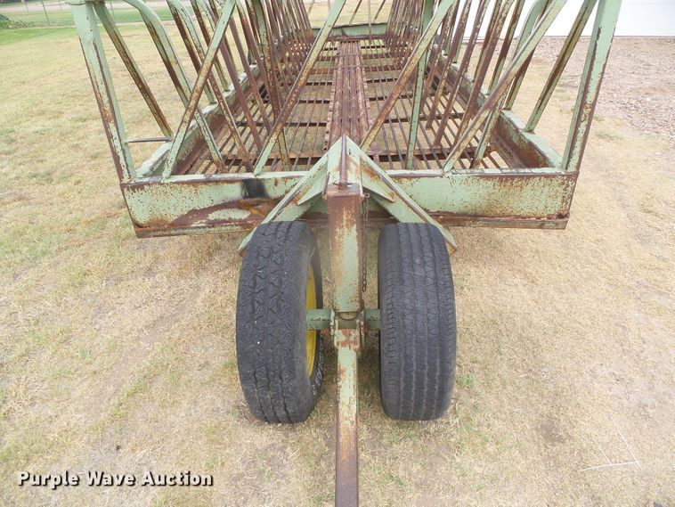 image for item GP9479 Phoenix Mfg.  bale feeder