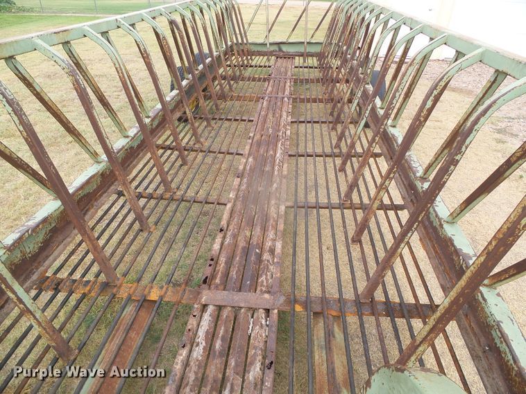 image for item GP9479 Phoenix Mfg.  bale feeder