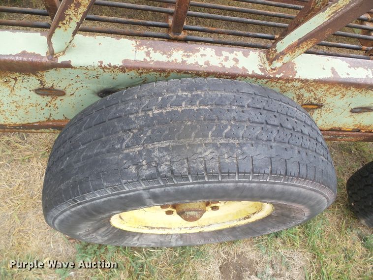 image for item GP9479 Phoenix Mfg.  bale feeder