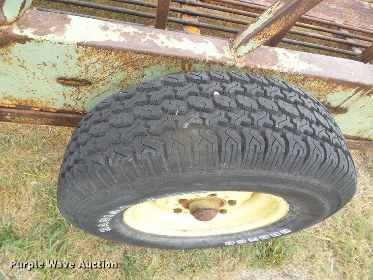 image for item GP9479 Phoenix Mfg.  bale feeder