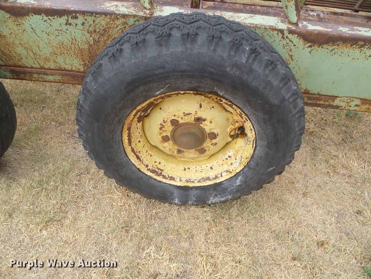 image for item GP9479 Phoenix Mfg.  bale feeder