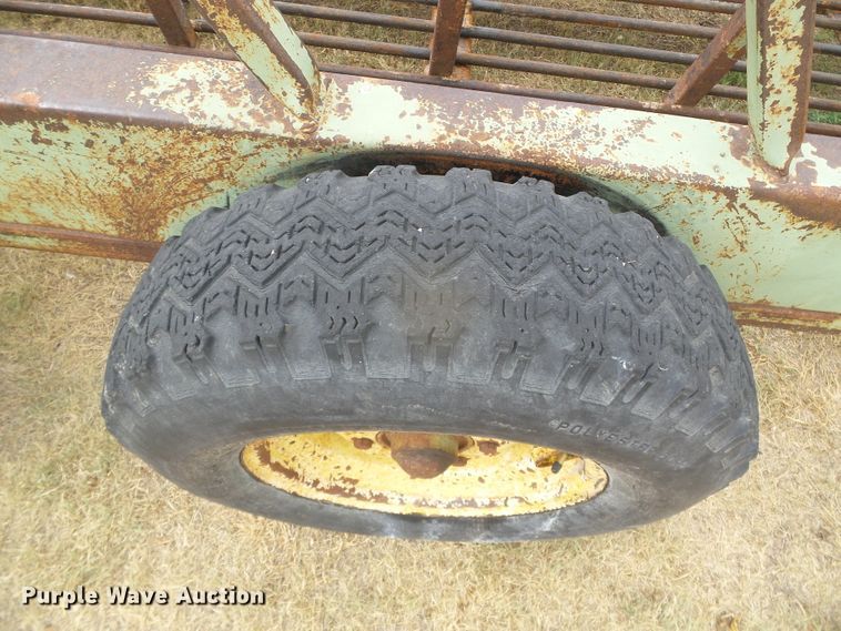 image for item GP9479 Phoenix Mfg.  bale feeder