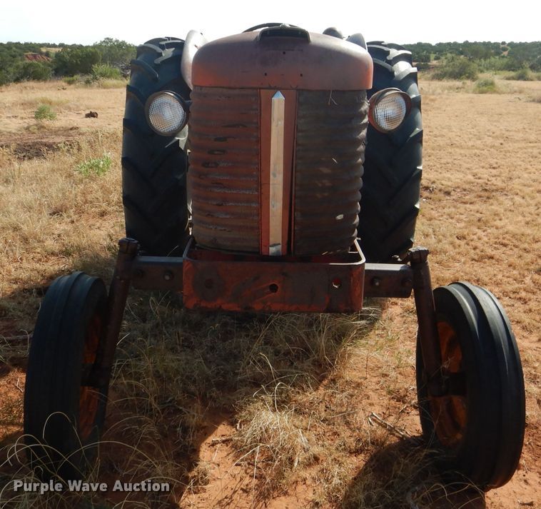 image for item HC9203 1960 Massey Ferguson MF65  tractor