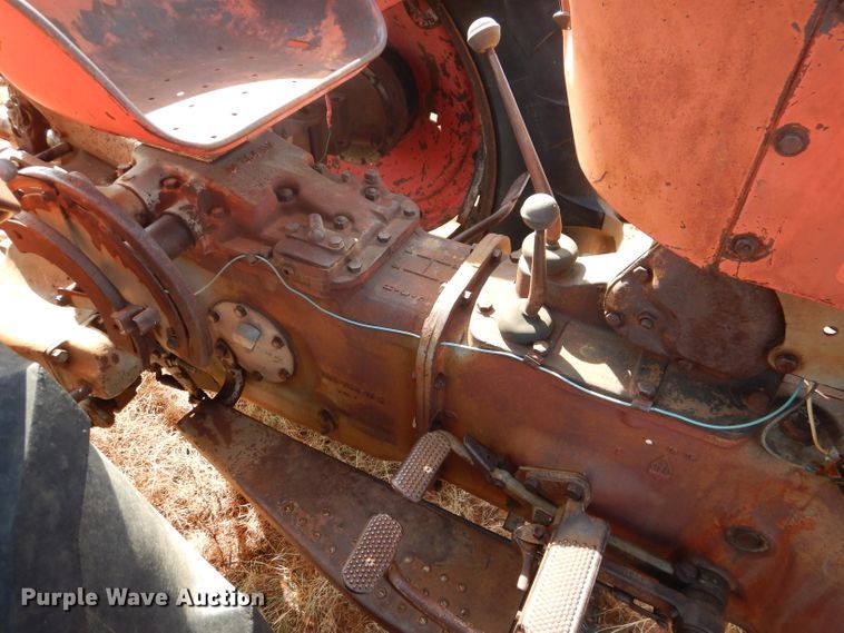 image for item HC9203 1960 Massey Ferguson MF65  tractor