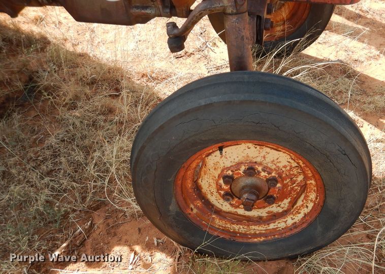 image for item HC9203 1960 Massey Ferguson MF65  tractor