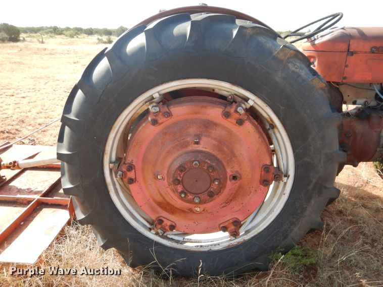 image for item HC9203 1960 Massey Ferguson MF65  tractor