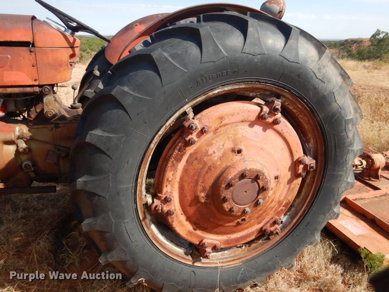 image for item HC9203 1960 Massey Ferguson MF65  tractor