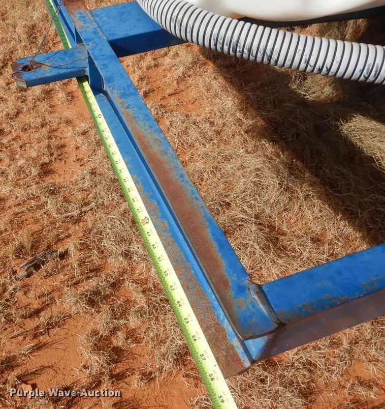 image for item HC9205 Biby 1010  nurse tank trailer