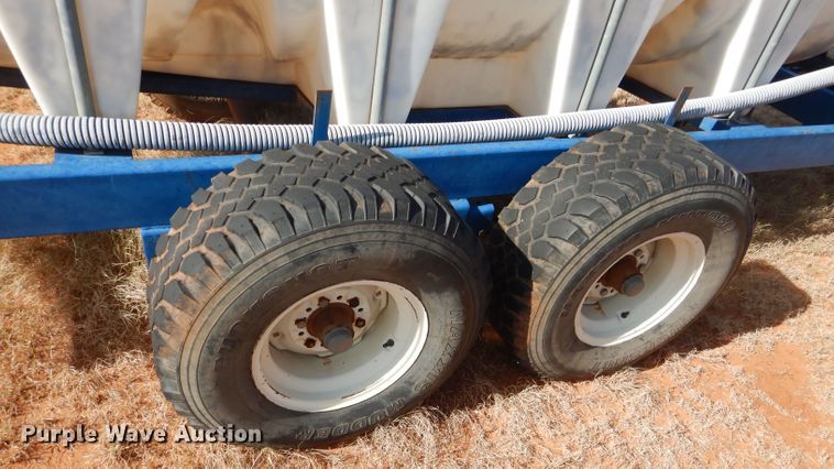 image for item HC9205 Biby 1010  nurse tank trailer