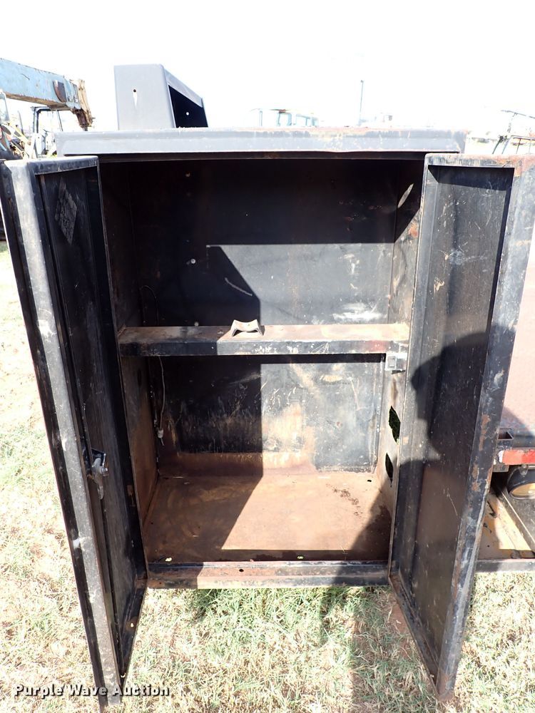 image for item IN9663 Flatbed