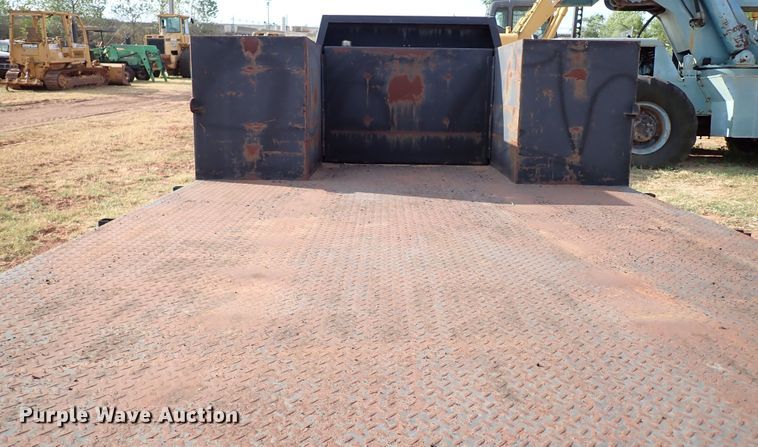 image for item IN9663 Flatbed